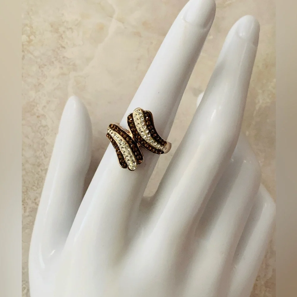 Sterling Silver 925 Crossover Crystal Pave Ring - Picture 2 of 9